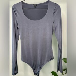 Express Body Contour Scoop Neck Charcoal Gray Long Sleeve Thong Bodysuit - XS